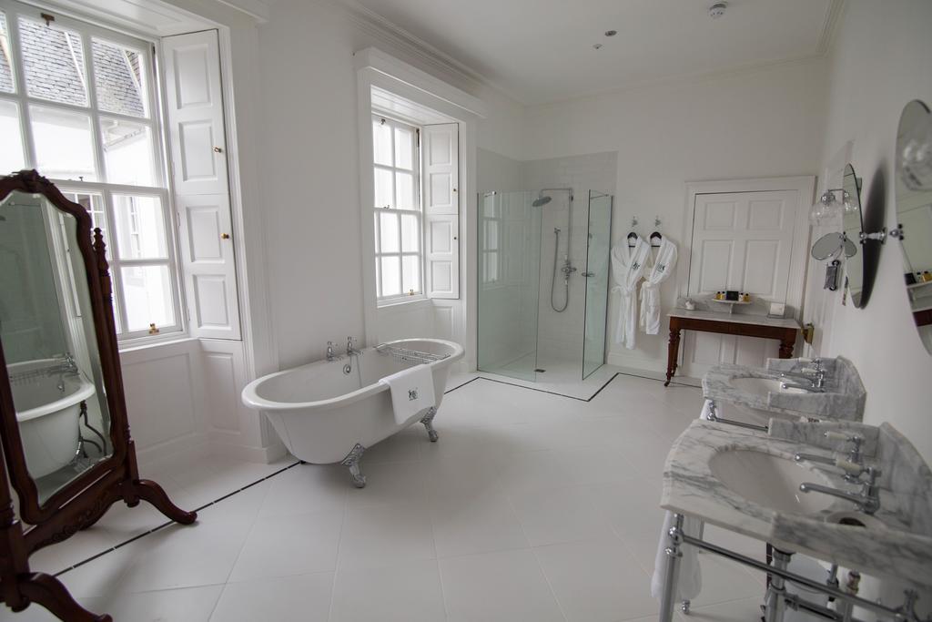 Отель Islay House Bridgend  Экстерьер фото