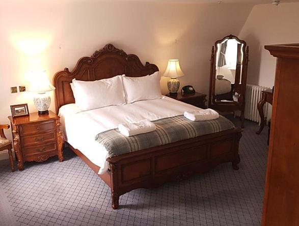 Отель Islay House Bridgend  Экстерьер фото